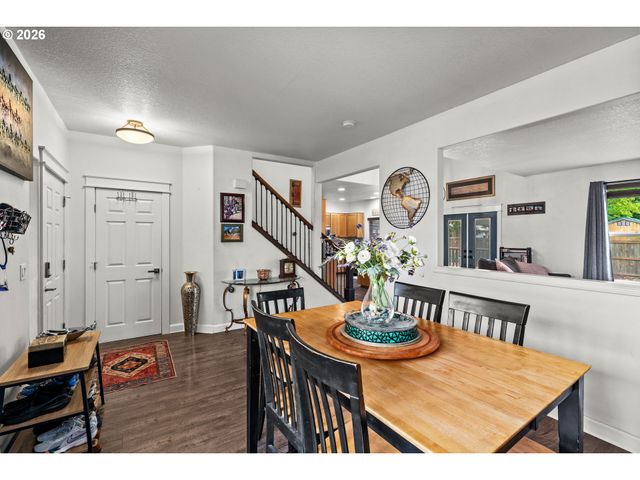 5524 AUSTIN Way, Eugene, OR 97402