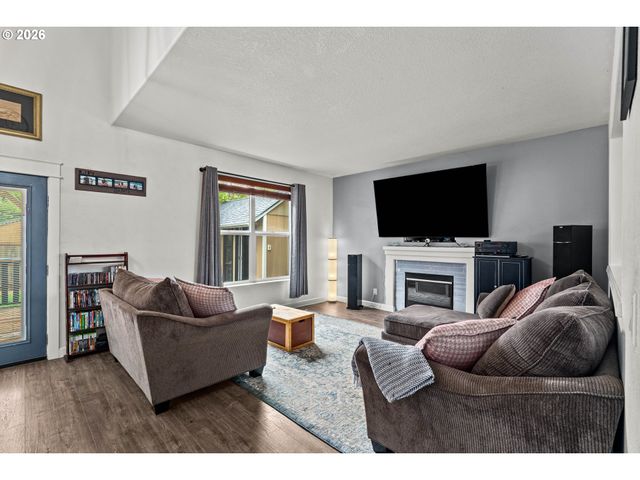 5524 AUSTIN Way, Eugene, OR 97402