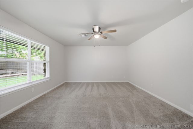 8431 S Sandusky Avenue, Tulsa, OK 74137
