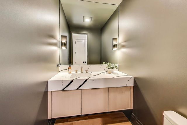 3846 N Bell Avenue, Chicago, IL 60618