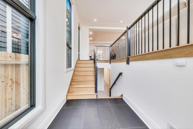 3846 N Bell Avenue, Chicago, IL 60618