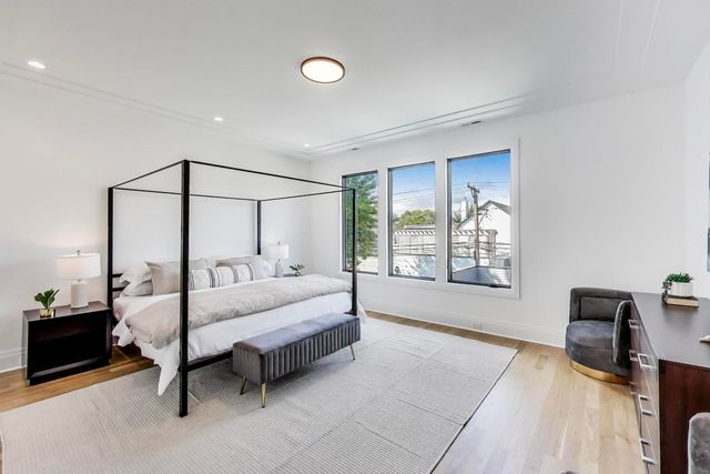 3846 N Bell Avenue, Chicago, IL 60618