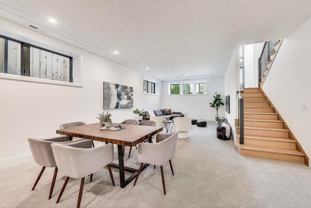 3846 N Bell Avenue, Chicago, IL 60618