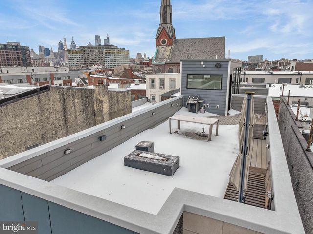 722 N 3RD ST, Philadelphia, PA 19123