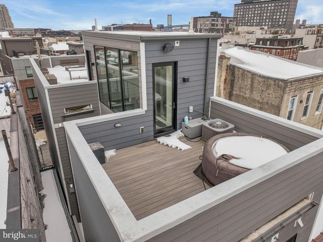 722 N 3RD ST, Philadelphia, PA 19123