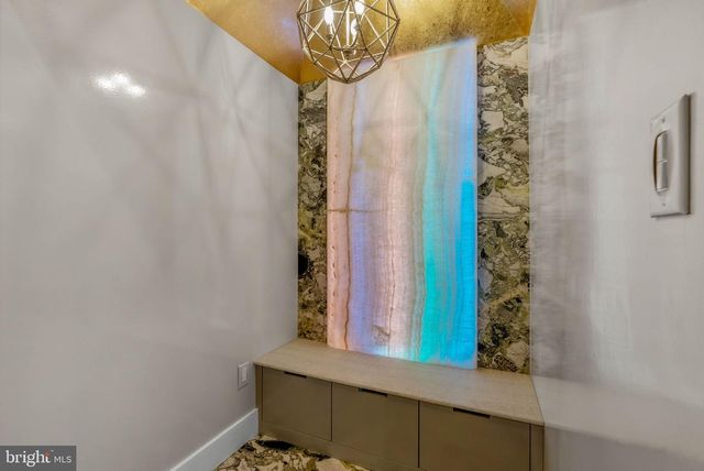 722 N 3RD ST, Philadelphia, PA 19123