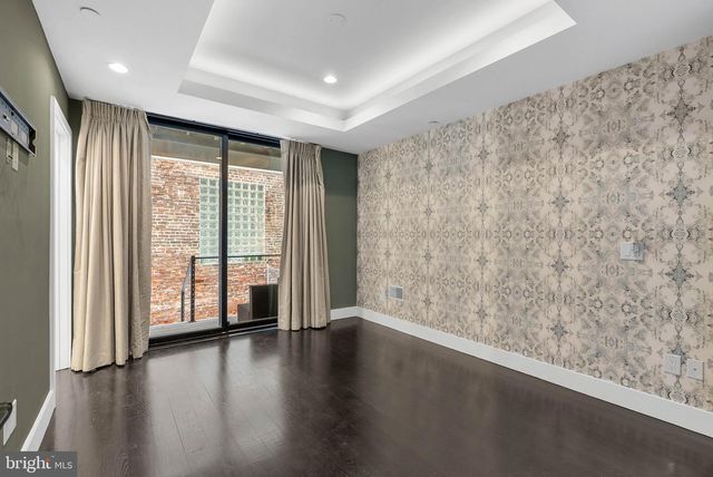 722 N 3RD ST, Philadelphia, PA 19123