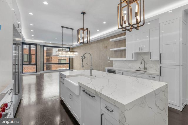 722 N 3RD ST, Philadelphia, PA 19123