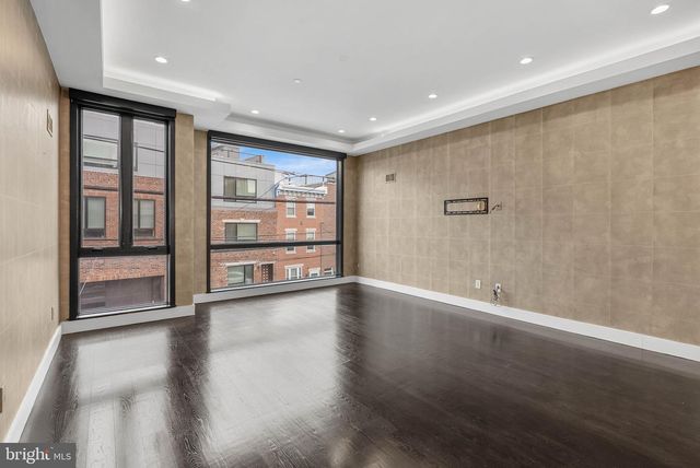 722 N 3RD ST, Philadelphia, PA 19123