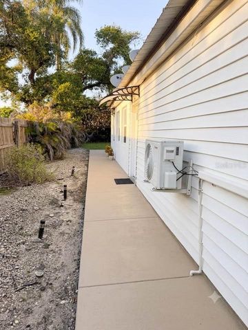 8708 N EDISON AVENUE B, Tampa, FL 33604