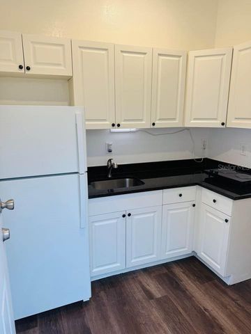 8708 N EDISON AVENUE B, Tampa, FL 33604