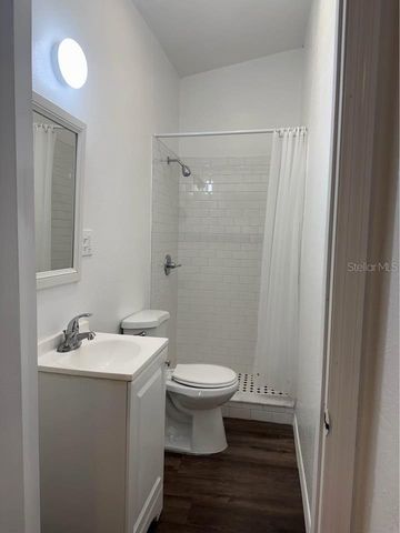 8708 N EDISON AVENUE B, Tampa, FL 33604