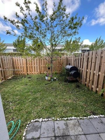 1718 SE 26th Ter, Homestead, FL 33035