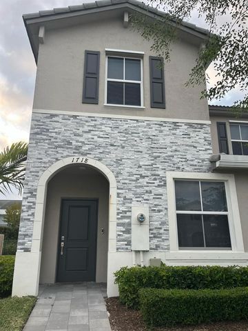 1718 SE 26th Ter, Homestead, FL 33035