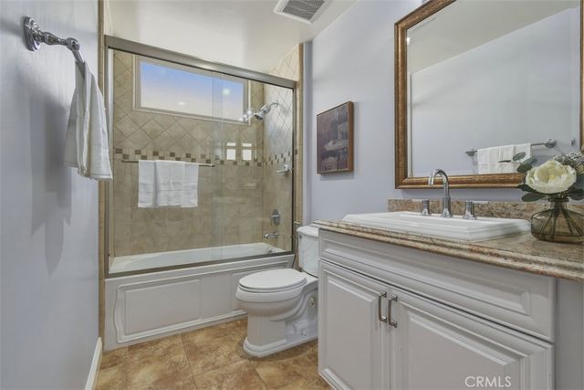 1835 S Barrington Avenue 203, Los Angeles, CA 90025
