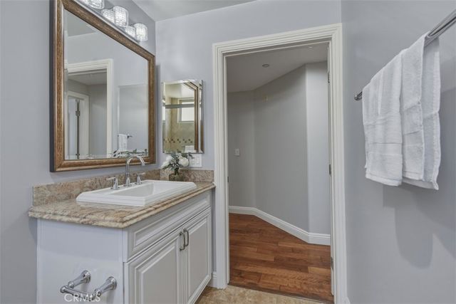 1835 S Barrington Avenue 203, Los Angeles, CA 90025