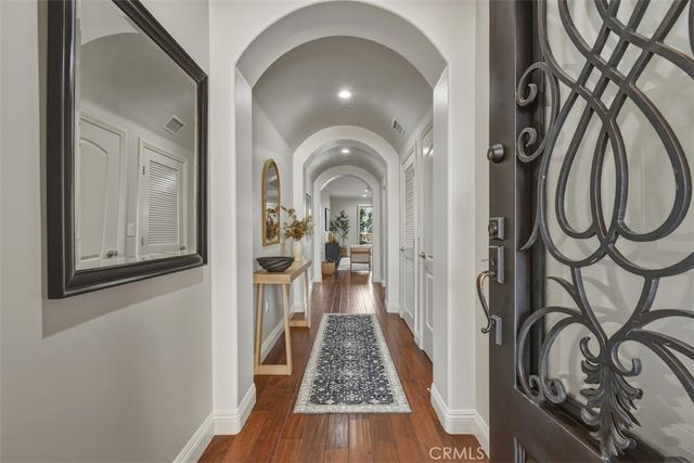 1835 S Barrington Avenue 203, Los Angeles, CA 90025