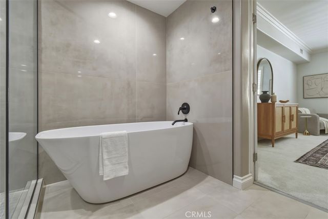 1835 S Barrington Avenue 203, Los Angeles, CA 90025
