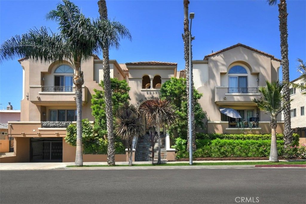 1835 S Barrington Avenue 203, Los Angeles, CA 90025