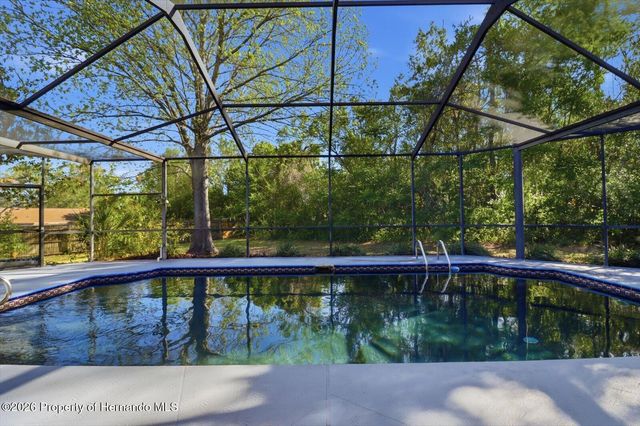 8464 Delaware Drive, Weeki Wachee, FL 34607