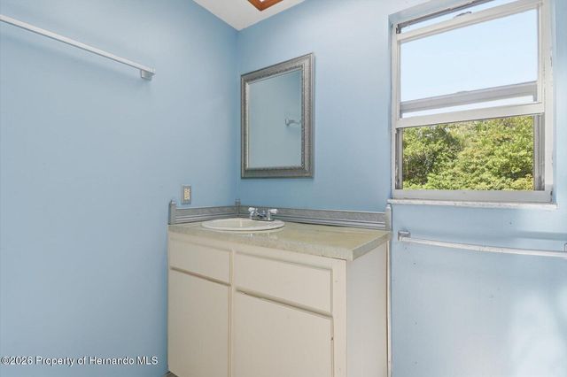 8464 Delaware Drive, Weeki Wachee, FL 34607