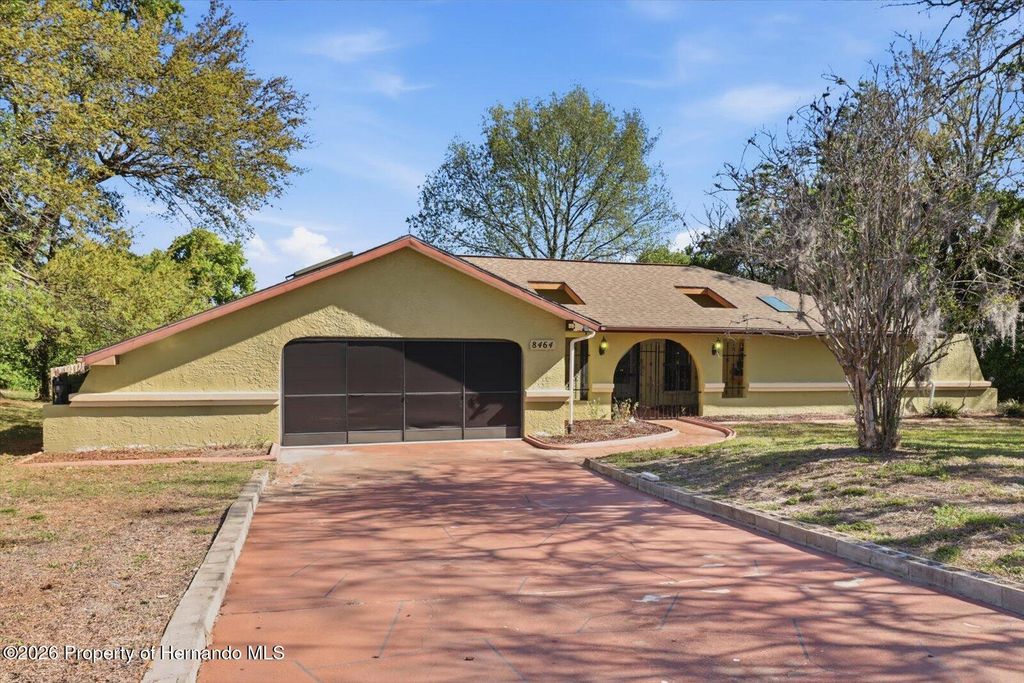 8464 Delaware Drive, Weeki Wachee, FL 34607