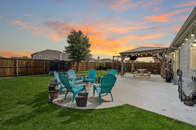 1709 Waggoner Drive, Aubrey, TX 76227