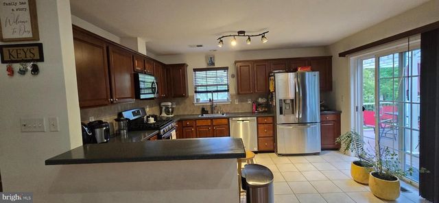 222 FOUNTAYNE LN, Lawrenceville, NJ 08648