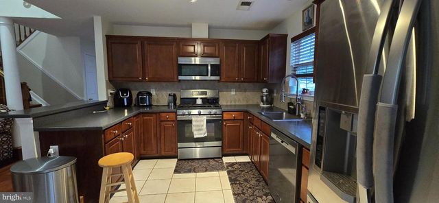 222 FOUNTAYNE LN, Lawrenceville, NJ 08648