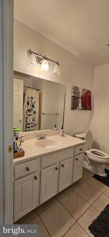 222 FOUNTAYNE LN, Lawrenceville, NJ 08648