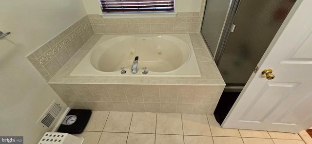 222 FOUNTAYNE LN, Lawrenceville, NJ 08648