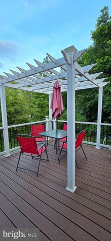 222 FOUNTAYNE LN, Lawrenceville, NJ 08648