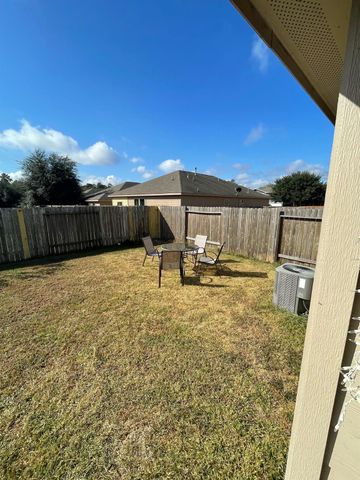 2011 Lost Pine Court, Conroe, TX 77304