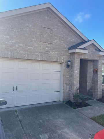 2011 Lost Pine Court, Conroe, TX 77304