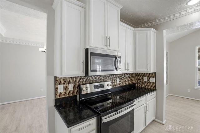 1433 Senna Street, Tipp City, OH 45371