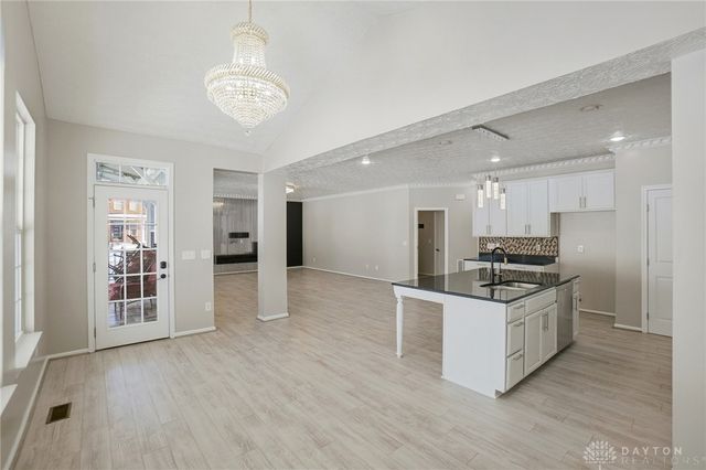 1433 Senna Street, Tipp City, OH 45371