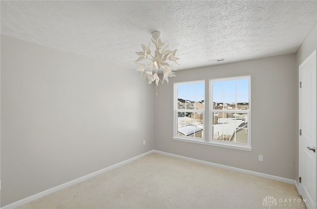 1433 Senna Street, Tipp City, OH 45371