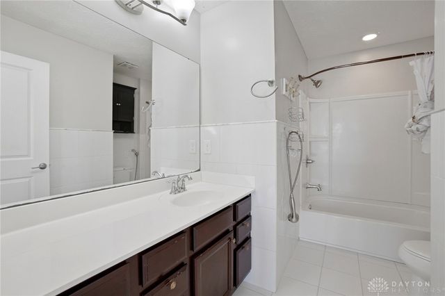 1433 Senna Street, Tipp City, OH 45371