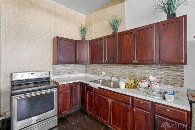 1433 Senna Street, Tipp City, OH 45371