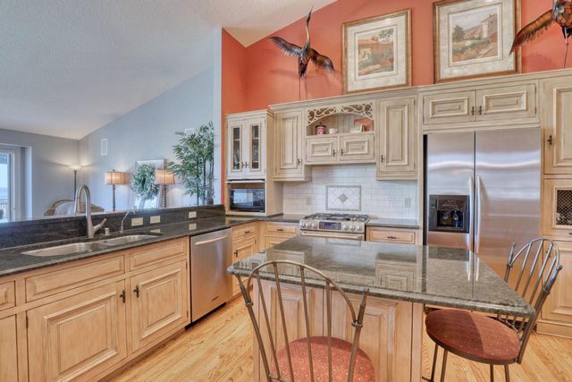 N24W30426 Crystal Springs DRIVE, Pewaukee, WI 53072
