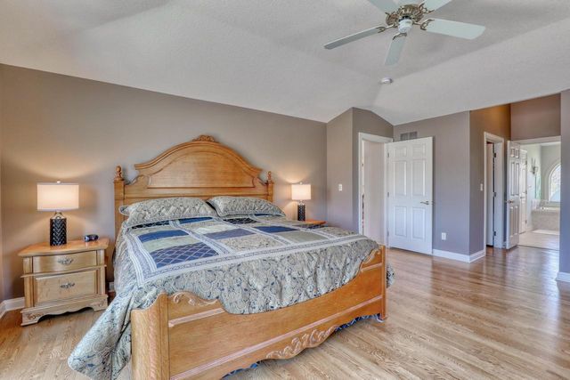 N24W30426 Crystal Springs DRIVE, Pewaukee, WI 53072