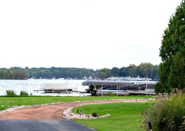 N24W30426 Crystal Springs DRIVE, Pewaukee, WI 53072