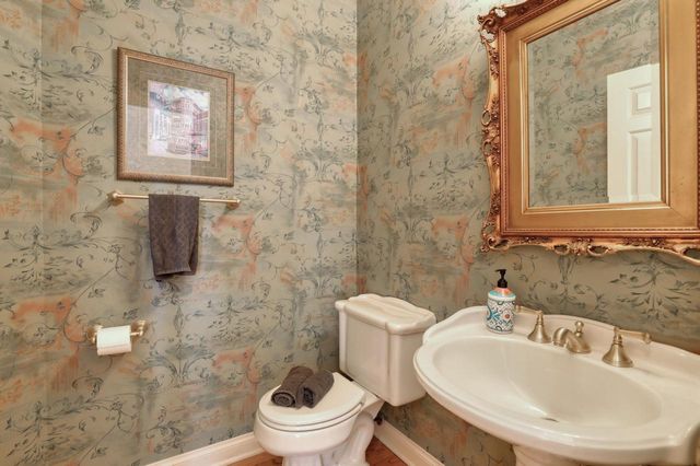 N24W30426 Crystal Springs DRIVE, Pewaukee, WI 53072