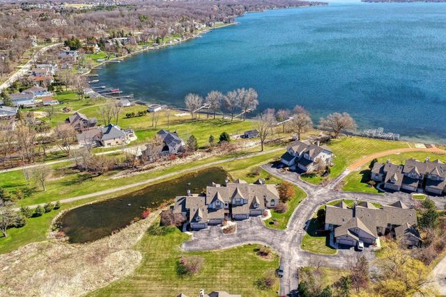 N24W30426 Crystal Springs DRIVE, Pewaukee, WI 53072