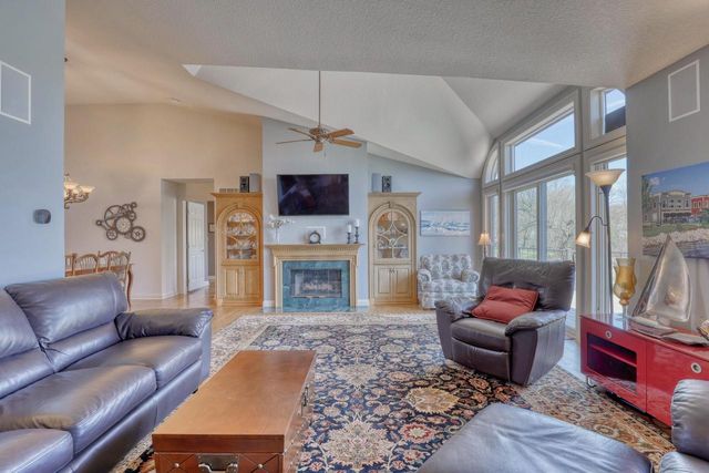 N24W30426 Crystal Springs DRIVE, Pewaukee, WI 53072