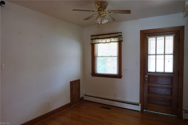 3911 South ST, Portsmouth, VA 23707