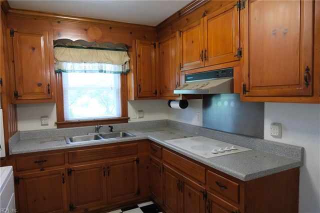 3911 South ST, Portsmouth, VA 23707