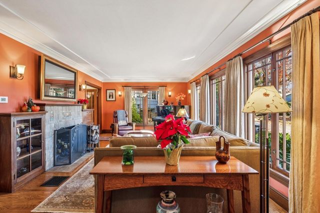 1416 Versailles Ave, Alameda, CA 94501