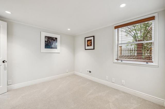 1416 Versailles Ave, Alameda, CA 94501