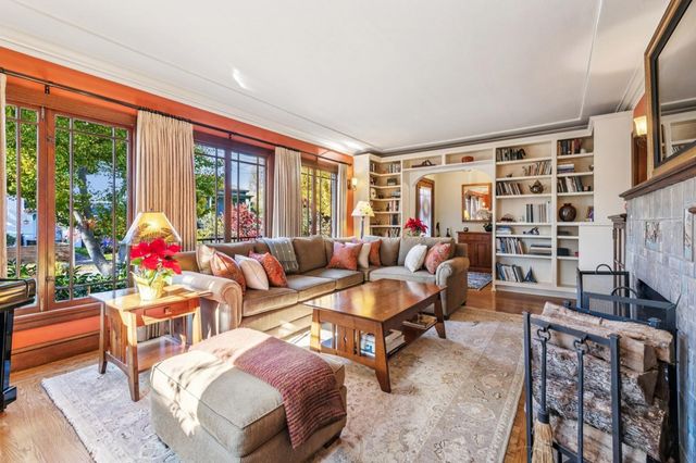 1416 Versailles Ave, Alameda, CA 94501